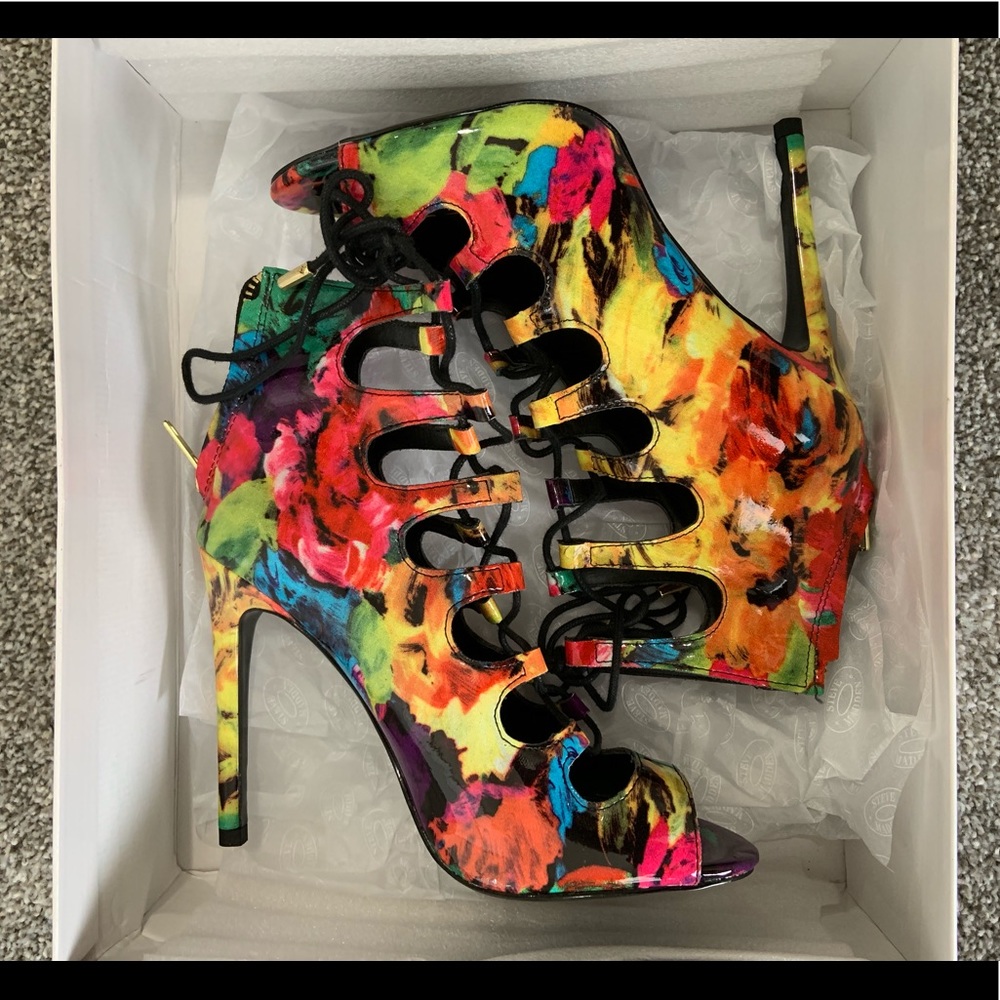 Brand new Steve Madden heels